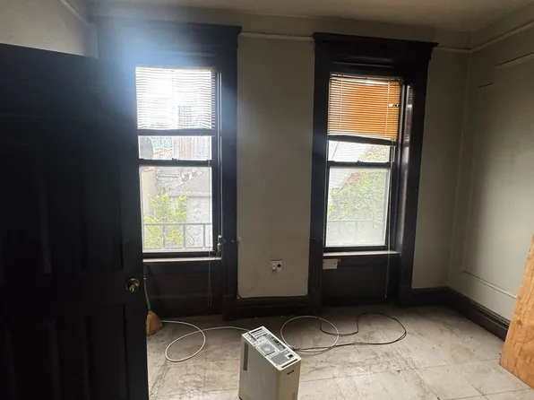 8 East 128th Street image 8 of 13