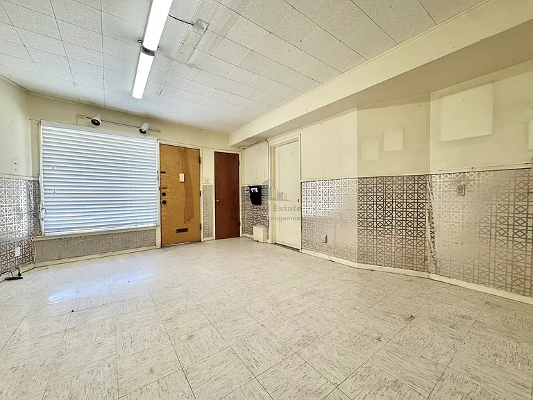 2422 Balboa St — Photo 10
