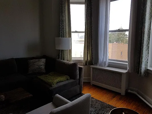 Rented by Aamen Realty | media 6