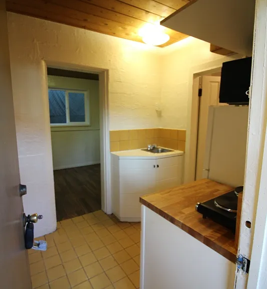 1008 Tourmaline St — Photo 8