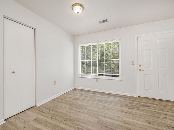4th image of 5330 Crest Hill Dr #3-9961