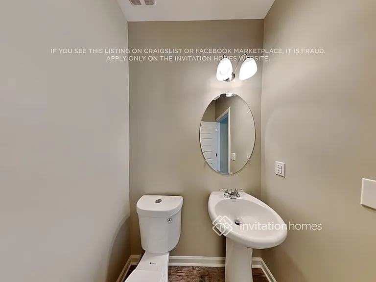 2904 Warwick Ct — Photo 17