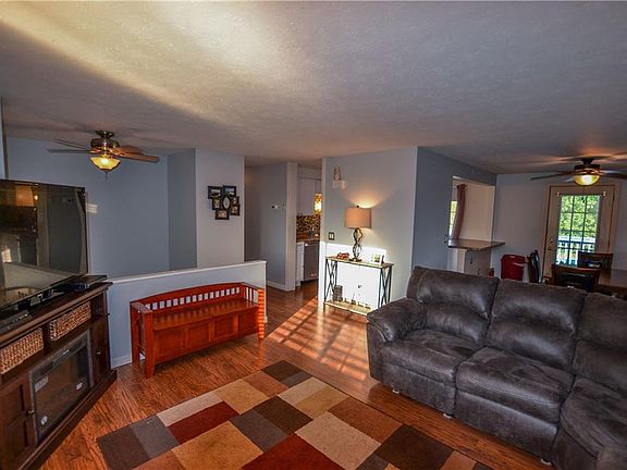 5th image of 5708 Beanpole Cir