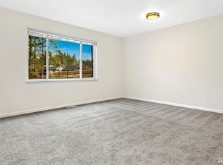 8325 52nd Ave NE, Lacey, WA 98516