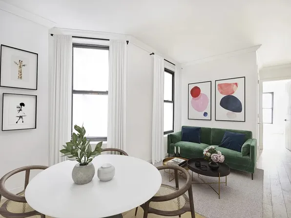 1762 1st Avenue image 1 of 6