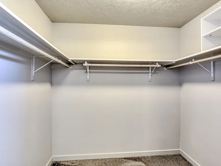 7505 S Foremast Ave — Photo 29