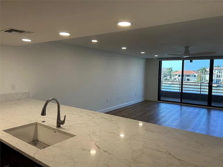 6260 Kipps Colony Ct #203 — Photo 6
