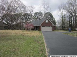 56 Laughter Rd S, Hernando, MS 38632