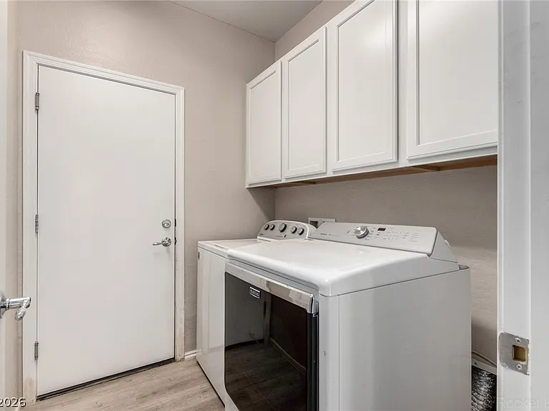 6092 Fox Creek Ave — Photo 34