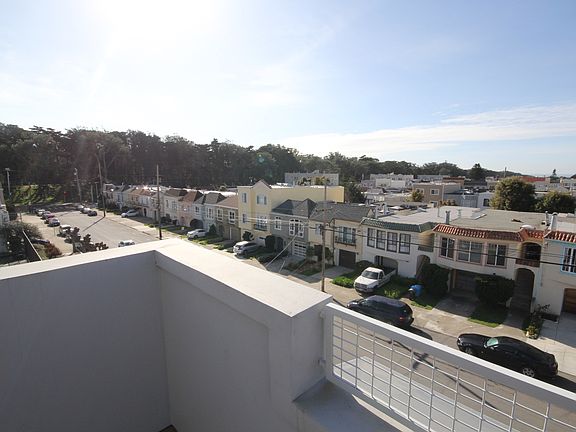 4th image of 832 28th Ave #832B