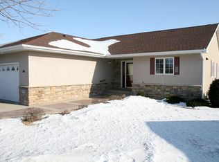 295 Orchard Ct, Howard Lake, MN 55349
