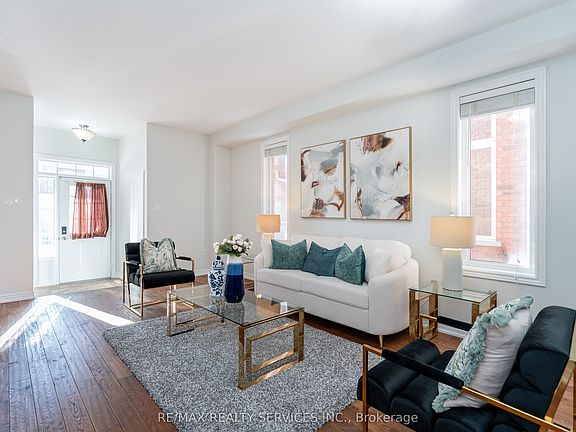 4th image of 112 Amaranth Cres