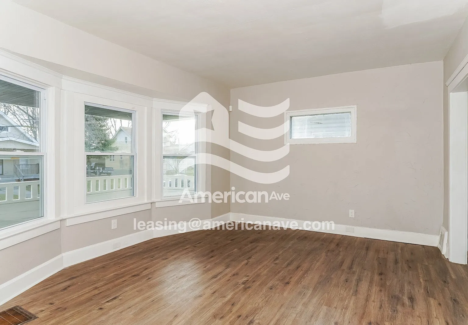 3 bed, 1.0 bath, 1188 sqft, $1,325 — Photo 3