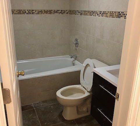 4th image of 1101 W Lehigh Ave APT 3