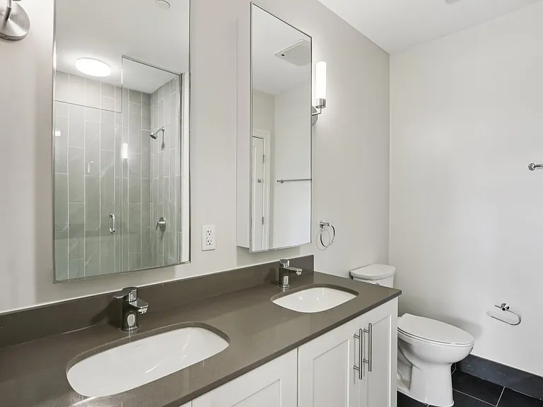 Park77 Apartments — Photo 40