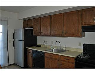5th image of 1522 Berkley Cir