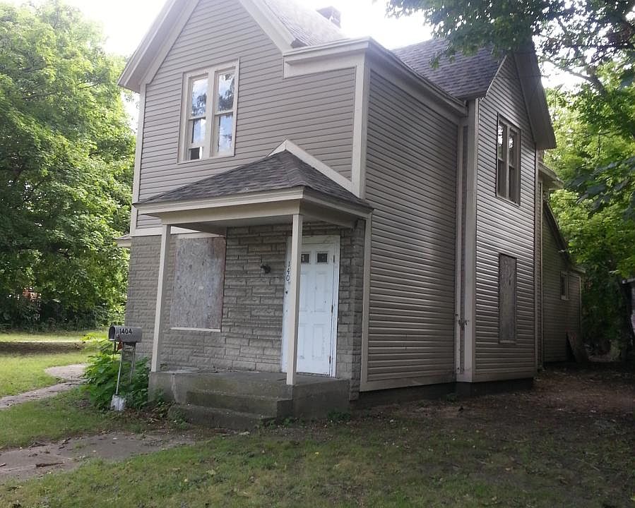 1st image of 1402 Lincoln Way E
