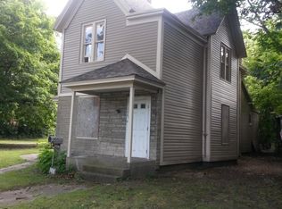 1402 Lincoln Way E, South Bend, IN 46613