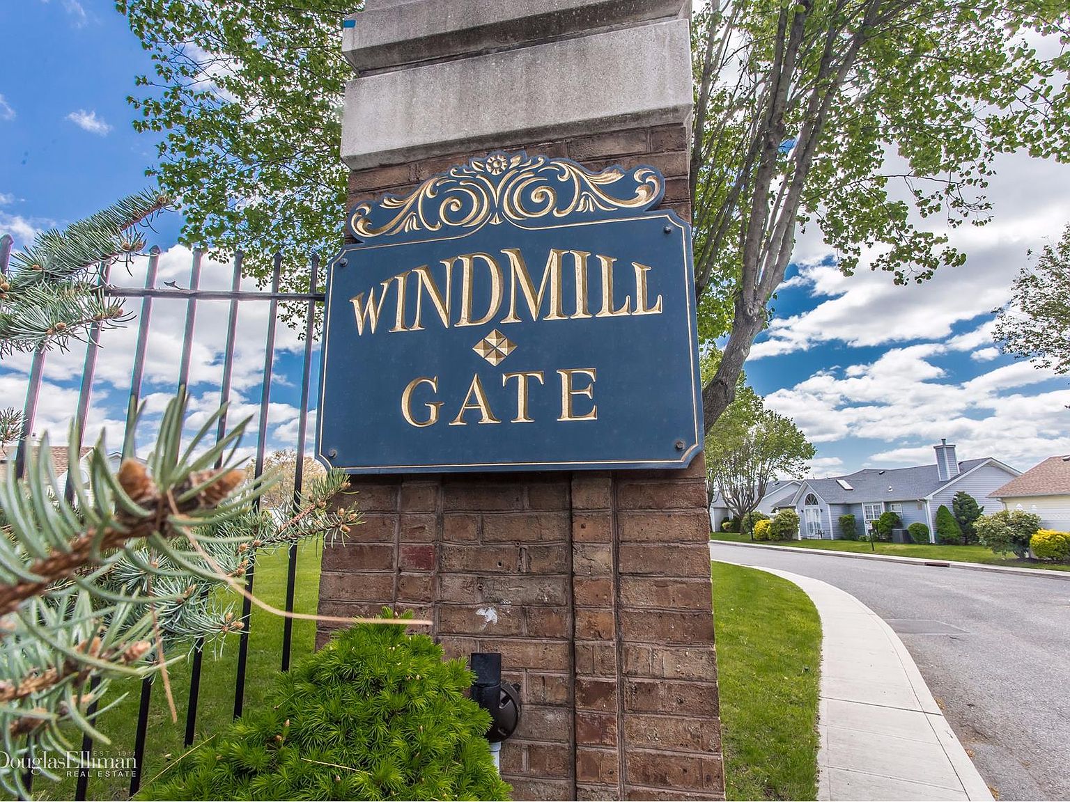 2 Pilar Ln, Oakdale, NY 11769 Zillow