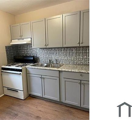 1st image of 1016 Sunglo Dr #4