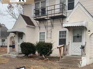 243 N 6th St #2, Clinton, IA 52732
