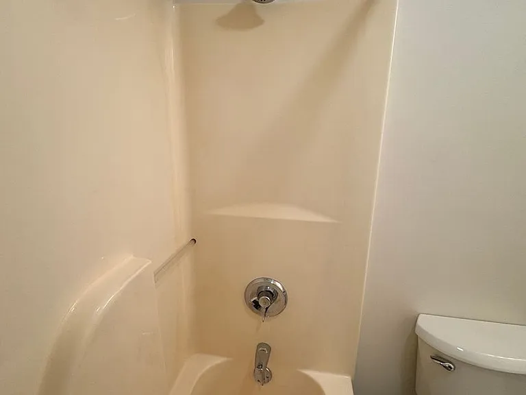 323 Gillespie Ave — Photo 21