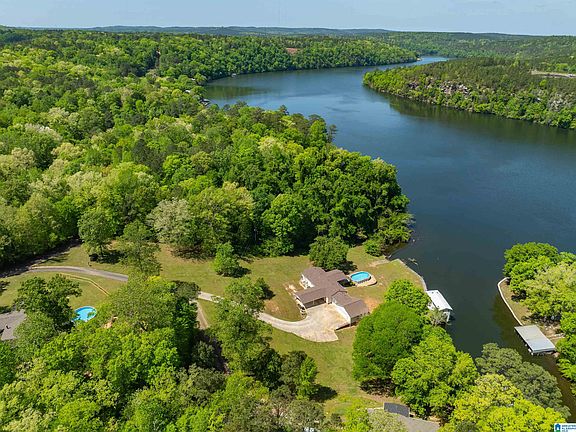 3rd image of 133 Higdon Creek Rd
