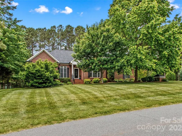 4159 Isle Of Pines Dr, Denver, NC 28037