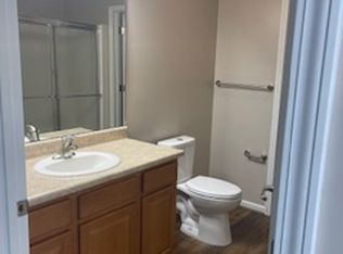 405 Porter Dr, Englewood, OH