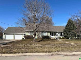 407 8th St, Sloan, IA 51055