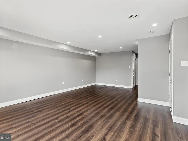 296 Greenough St #2 — Photo 2