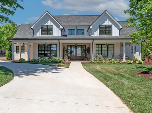 201 Stillwaters Bay Dr, Taylors, SC 29687