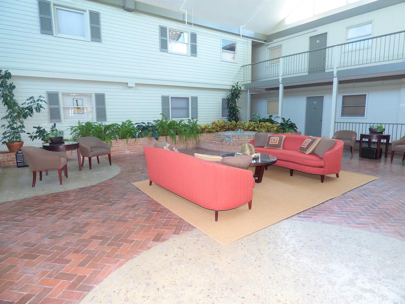 2 bed, 1.5 bath, $1,395 — Photo 2