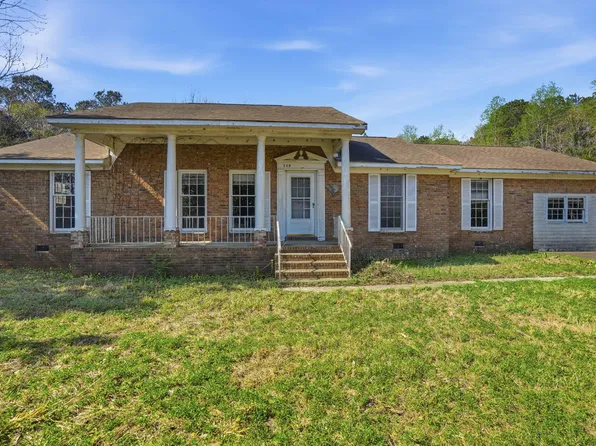 320 Guppy Way, Saint Stephen, SC 29479