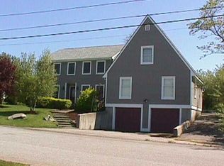 14 Highview Dr, Bristol, RI 02809