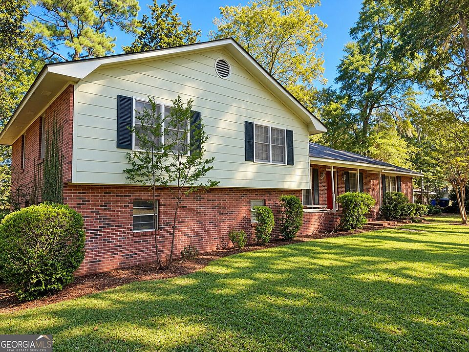 1st image of 511 Brookdale Dr