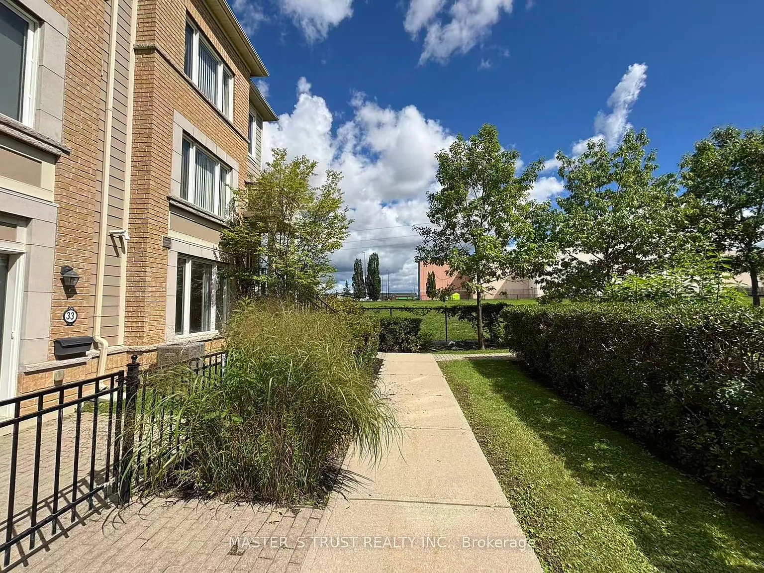 2 bed, $2,600 — Photo 2
