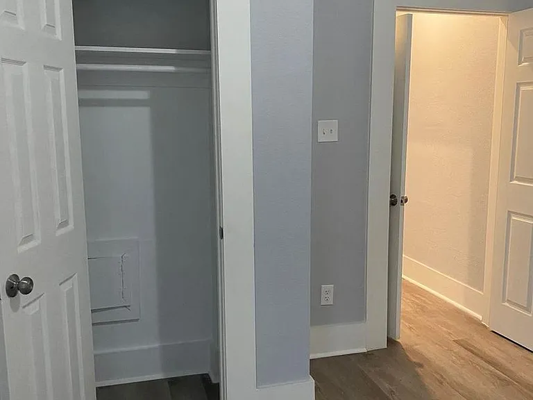 2380 Liberty St — Photo 12