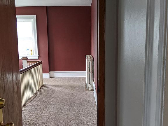 5th image of 165 W Broadway St #1/2