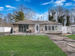 35 Strafford Street, Mastic, NY 11950