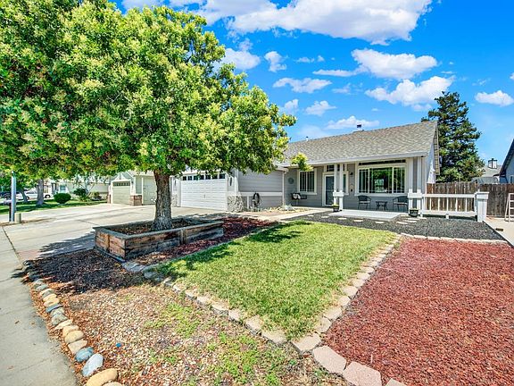 3rd image of 155 Walnut Meadows Court