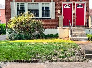 7047 Amherst Avenue #FL 1ST, University City, MO