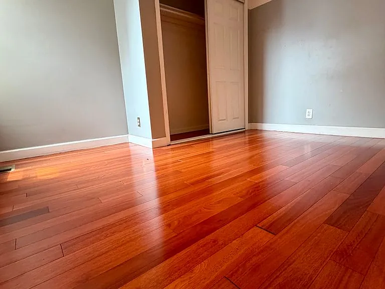 2120 Wharton St — Photo 16