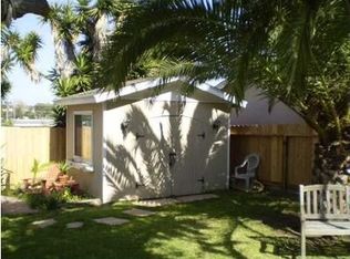 5198 Los Robles Dr, Carlsbad, CA 92008