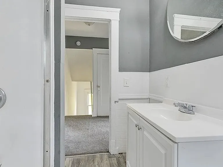 9901 Yale Ave — Photo 10