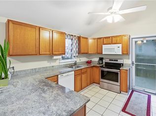 393 Aquidneck Ave, Middletown, RI 02842