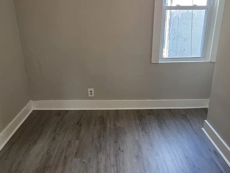 1722 N Monroe St — Photo 9