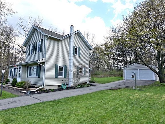 4th image of 535 Holley St