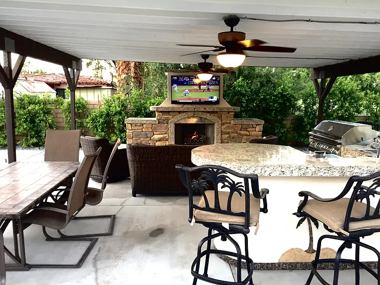 2250 S Bobolink Ln — Photo 6
