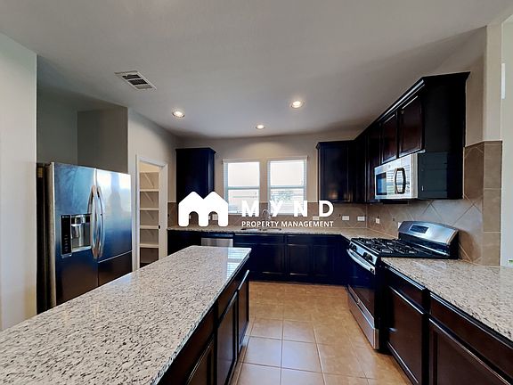 3rd image of 5900 Mantalcino Dr